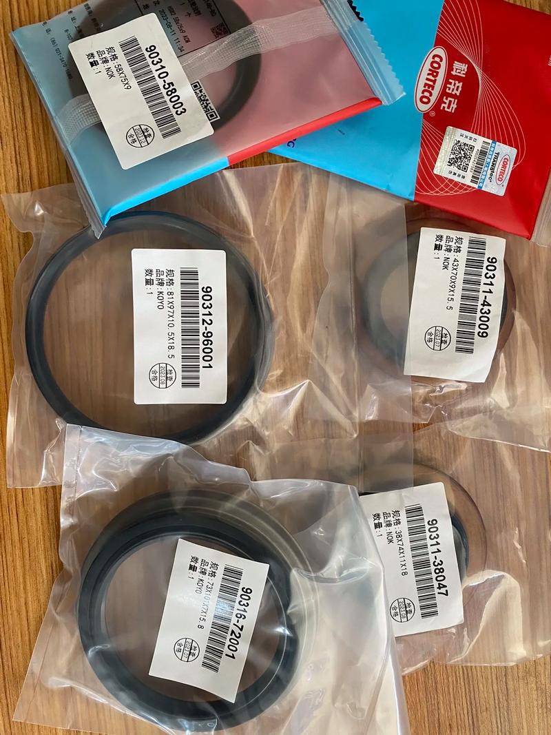 NOK与科帝克 进口油封，为全系变速箱、半轴、差速器及分动箱提供可靠密封保障